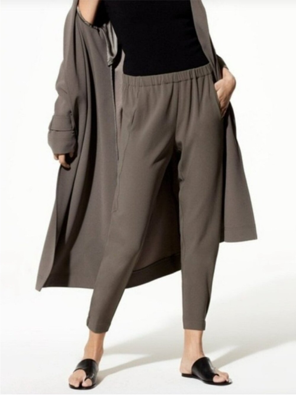 Aritzia Babaton Dexter Pants Sz S Dark Grey